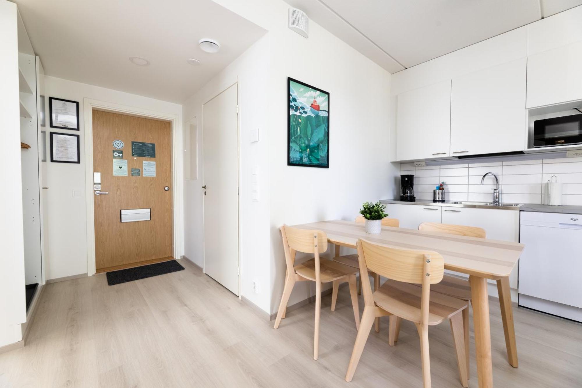 Hiisi Homes Riihimaeki Экстерьер фото