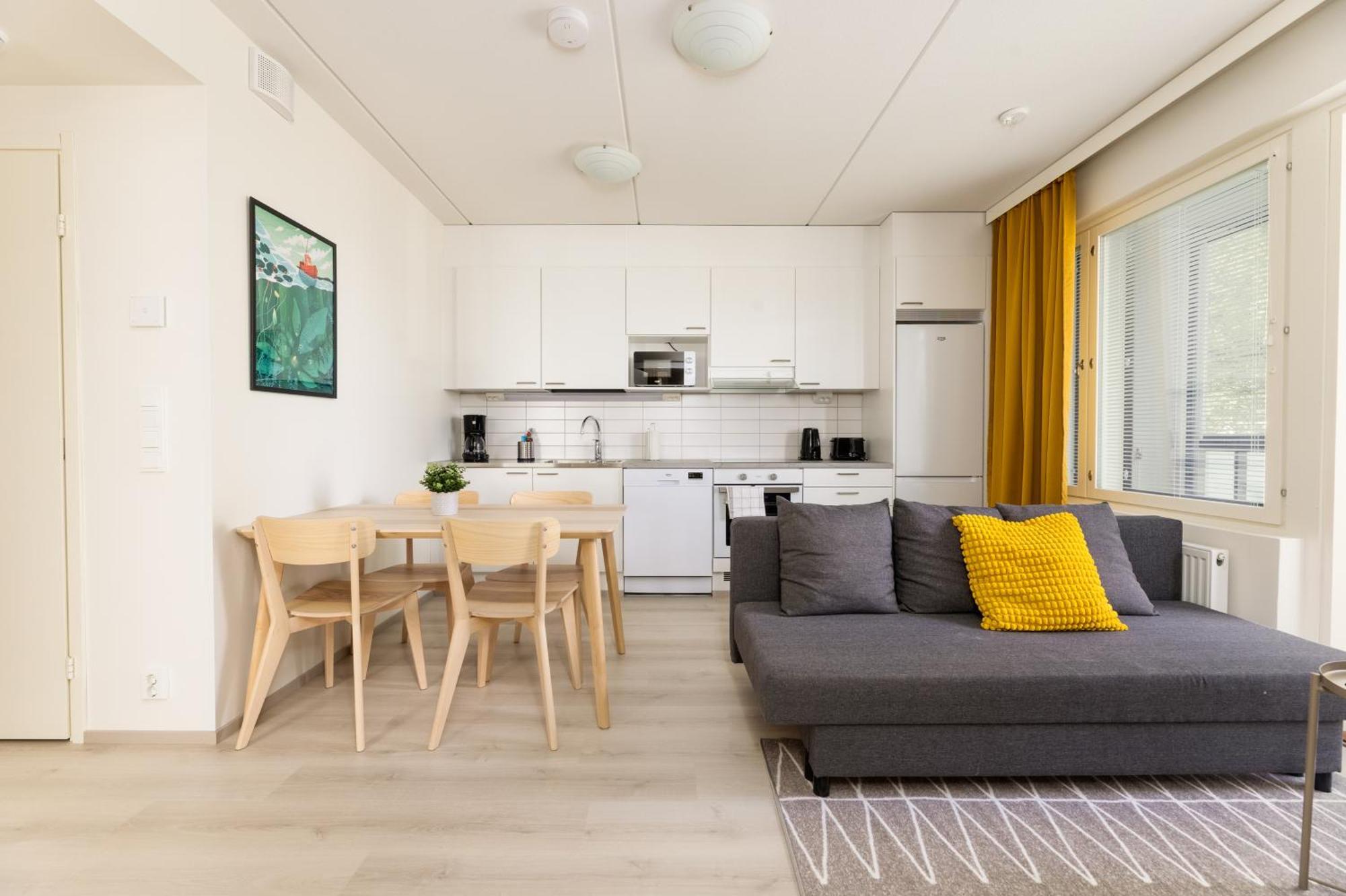 Hiisi Homes Riihimaeki Экстерьер фото